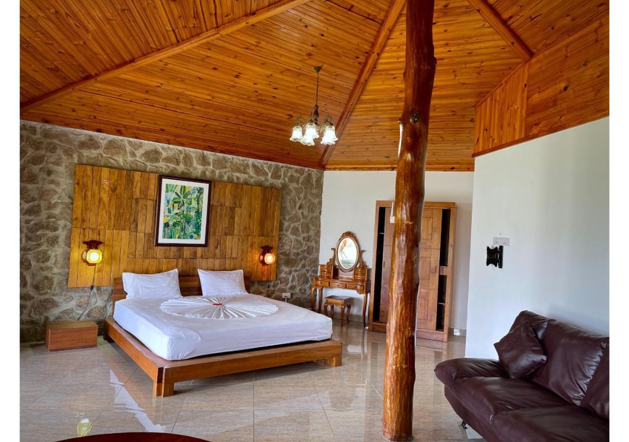 Anse Soleil Resort Baie Lazare  Exteriör bild